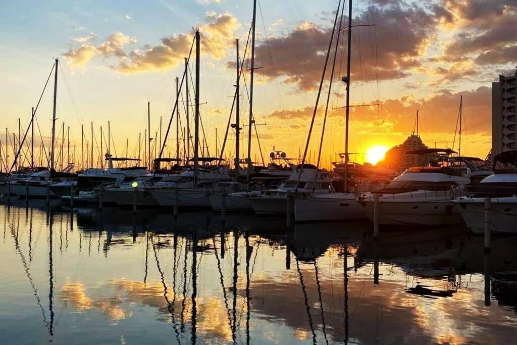 Апартаменти Vue Imprenable Sur Le Port, Proche Plages ! Ла-Гранд-Мотт Екстер'єр фото